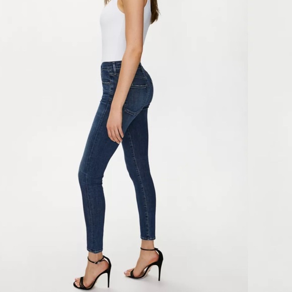 Citizens of Humanity Rocket Jeans High Rise Perfect Wash Jeans 24 - Picture 2 of 9